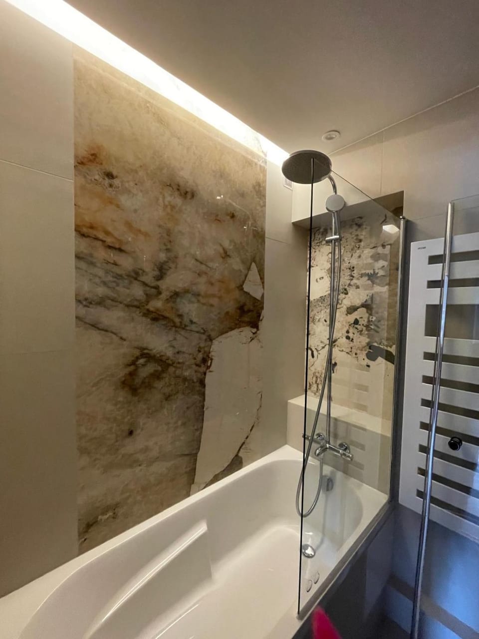 Bathroom, Bath