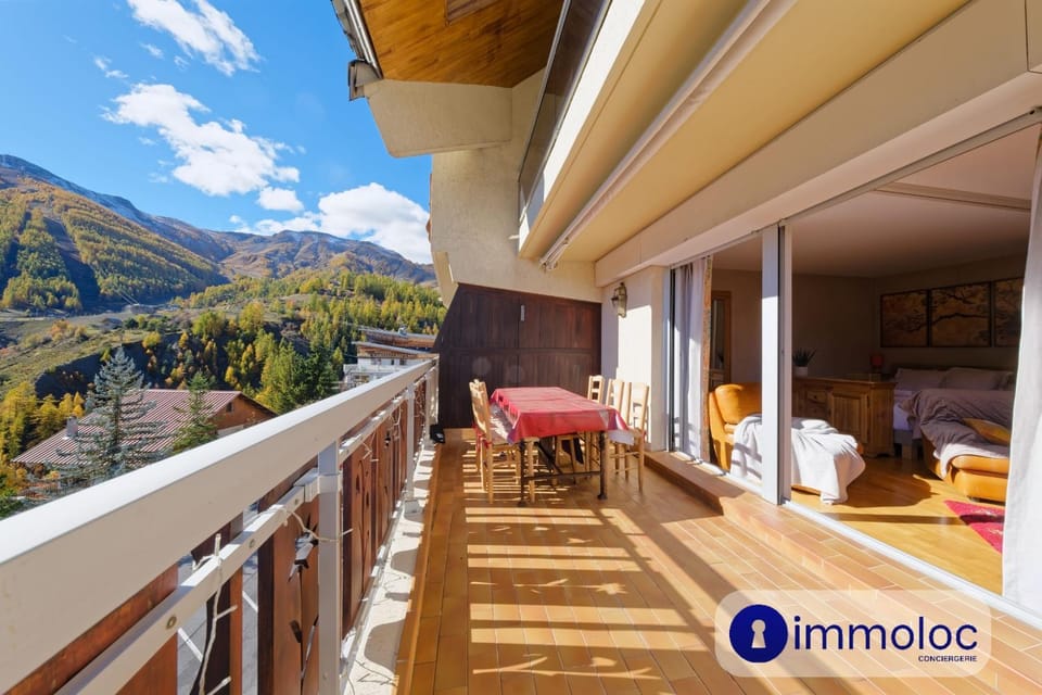 Apartment in center of Auron Apartment in Saint-Étienne-de-Tinée