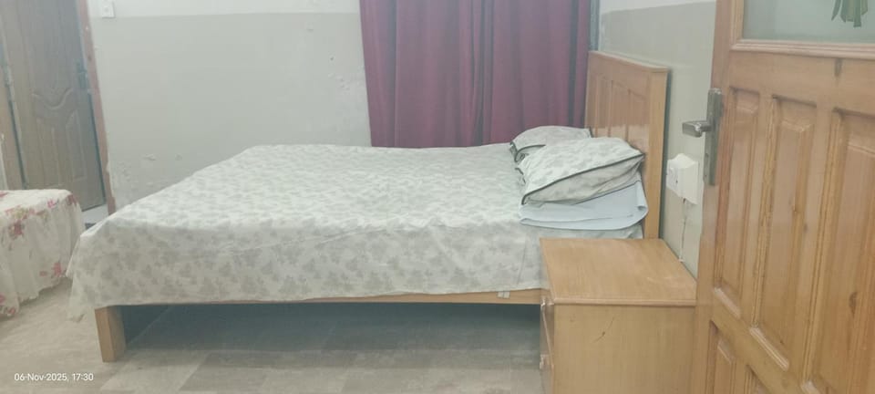 Family guest house Apartment in Islamabad Capital Territory