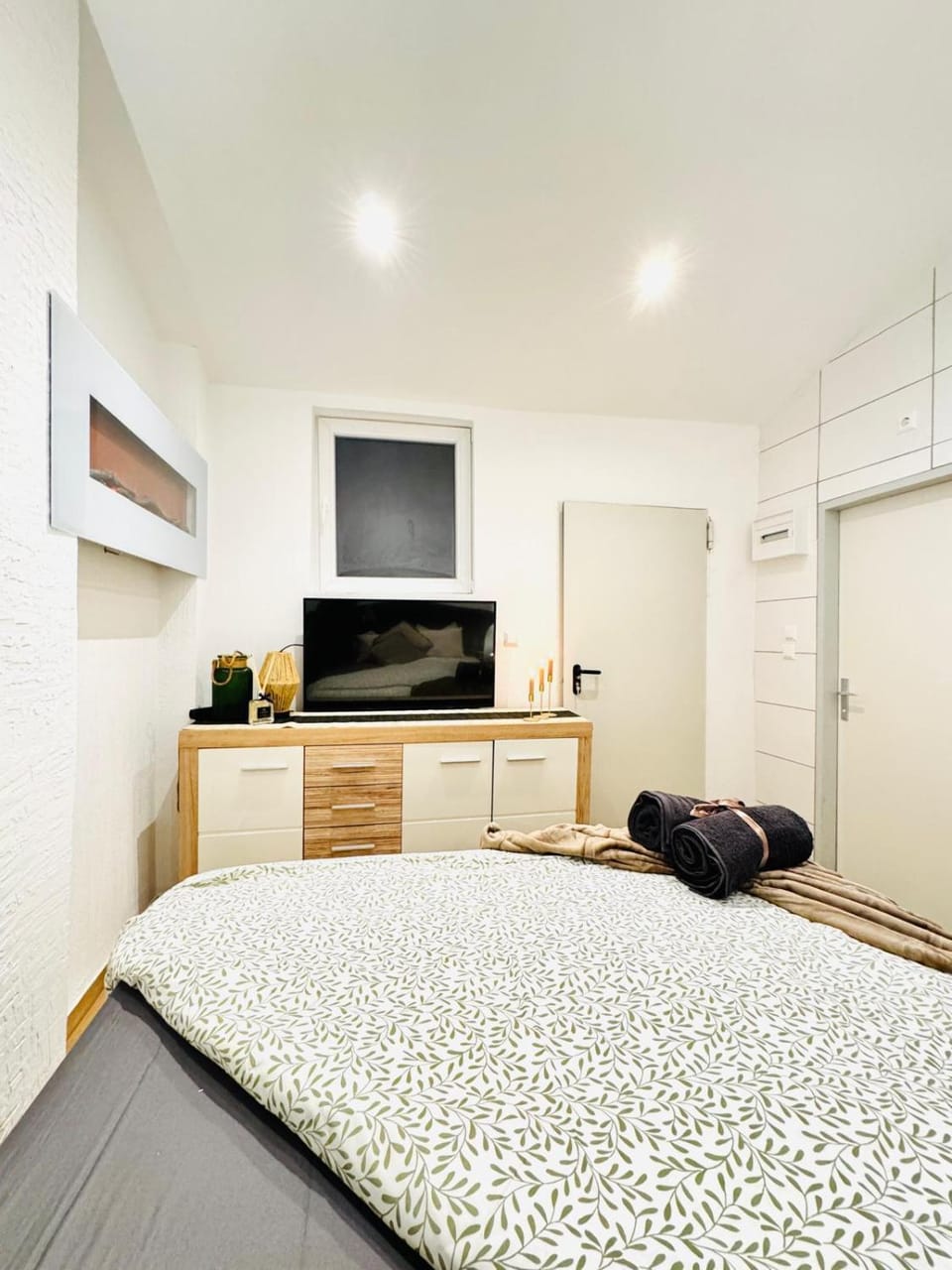 Bed, Bedroom