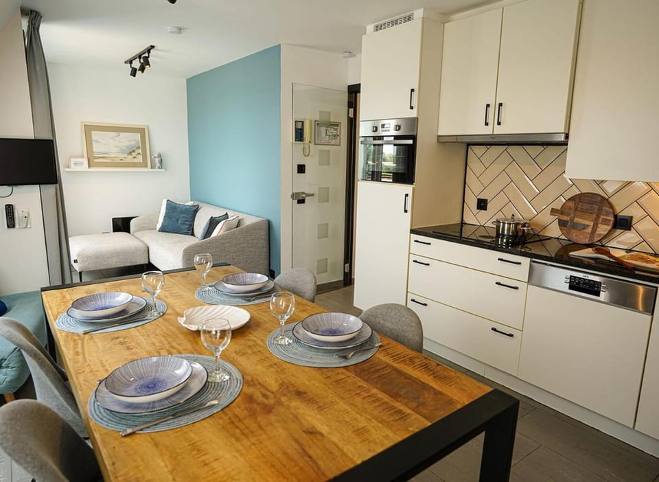 Living room, kitchen