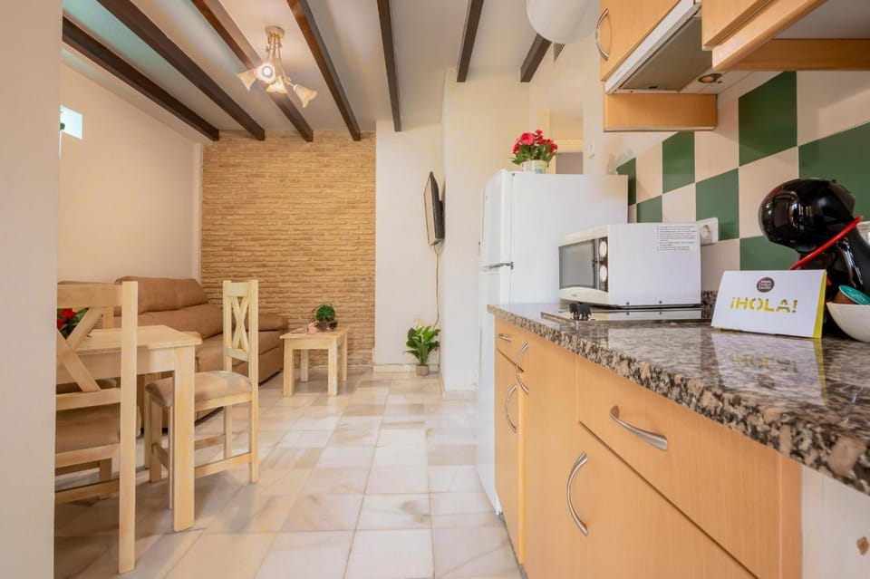 Kitchen or kitchenette, Living room
