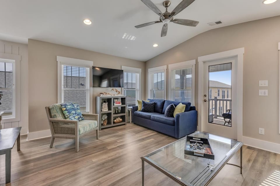 A Wave From It All House in Kure Beach