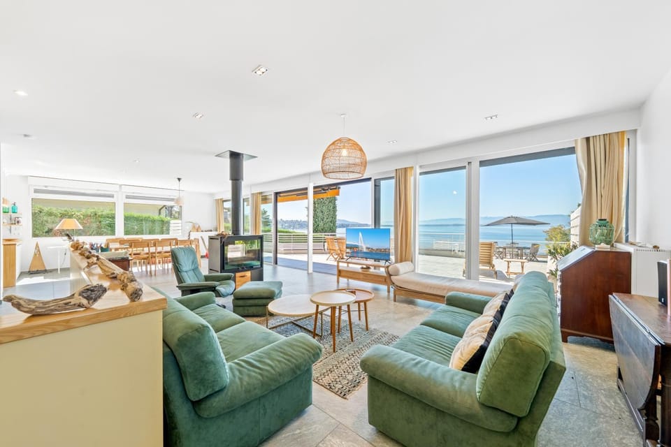 Natural landscape, Living room, Seating area