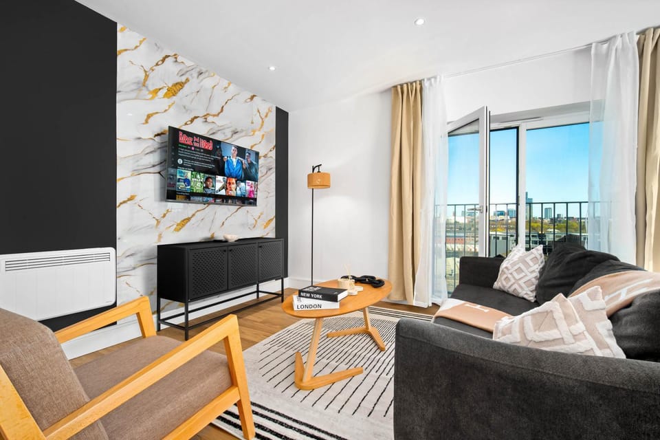 Bed, Living room, Seating area