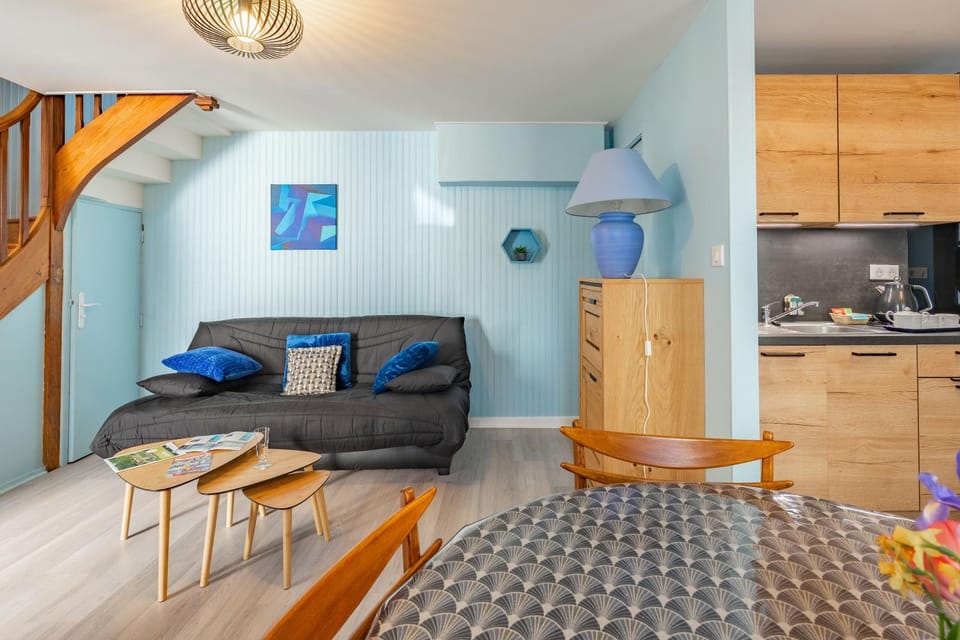 Property building, Living room
