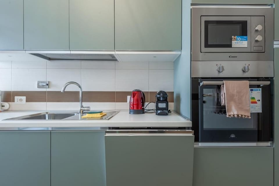 Bright & Stylish Flat near Villa Pamphili Apartment in Rome