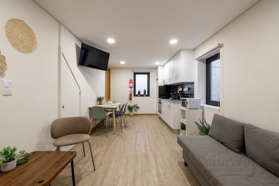 Communal lounge/ TV room, TV and multimedia, Dining area