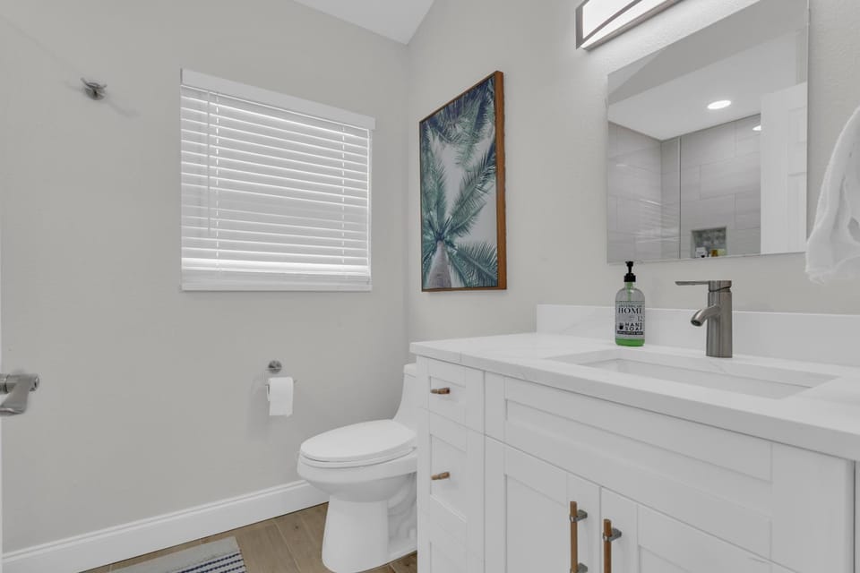 roomstr Connecticut Room 1 Bedroom in South Tampa with Shared Full Bathroom & FREE COFFEE Bed and Breakfast in Tampa