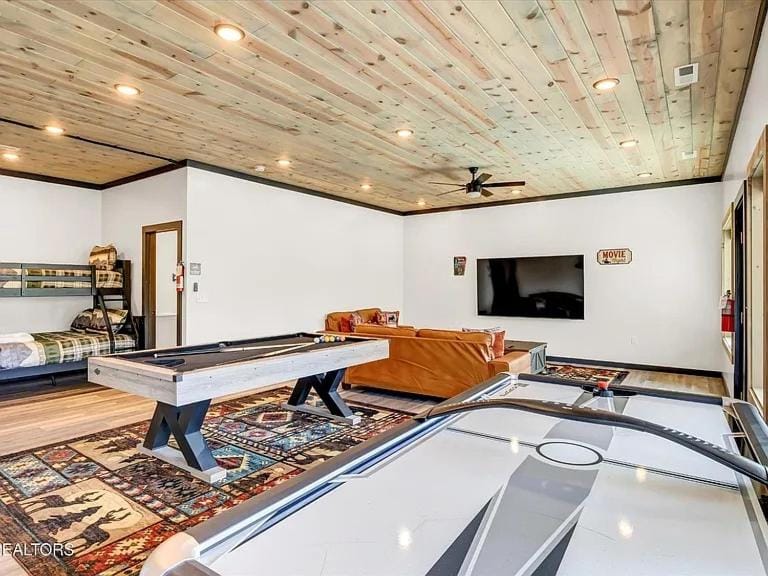 Modern Cozy Cabin w Game and Deck Escape Cabin in Pittman Center