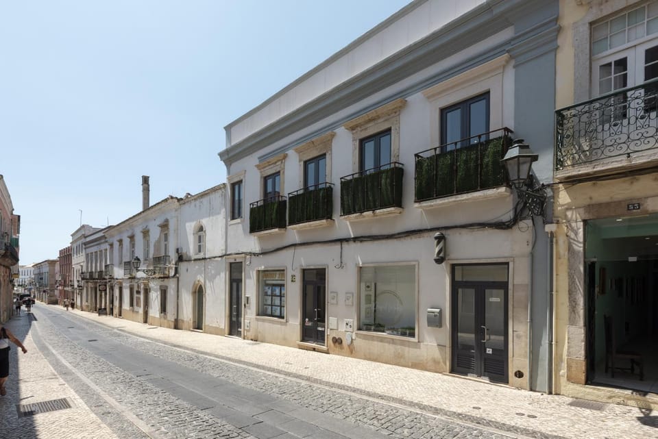 Property building, Facade/entrance, Off site