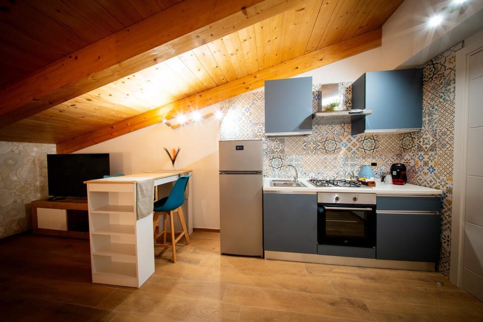 Kitchen or kitchenette, kitchen