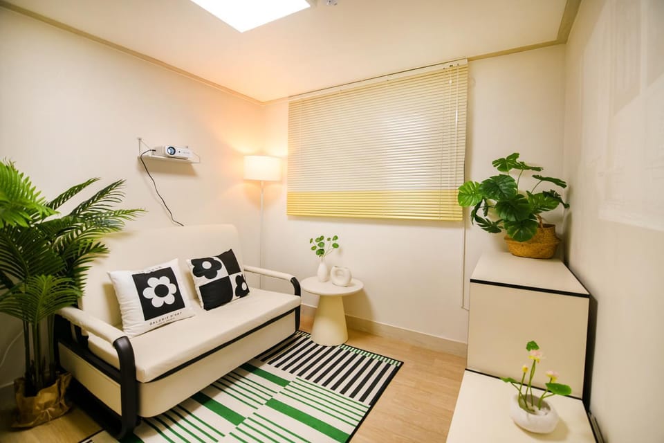 소담스테이,Seokchon Lake,Jamsil Tower,Seokchon Gobun Station Apartment in Seoul