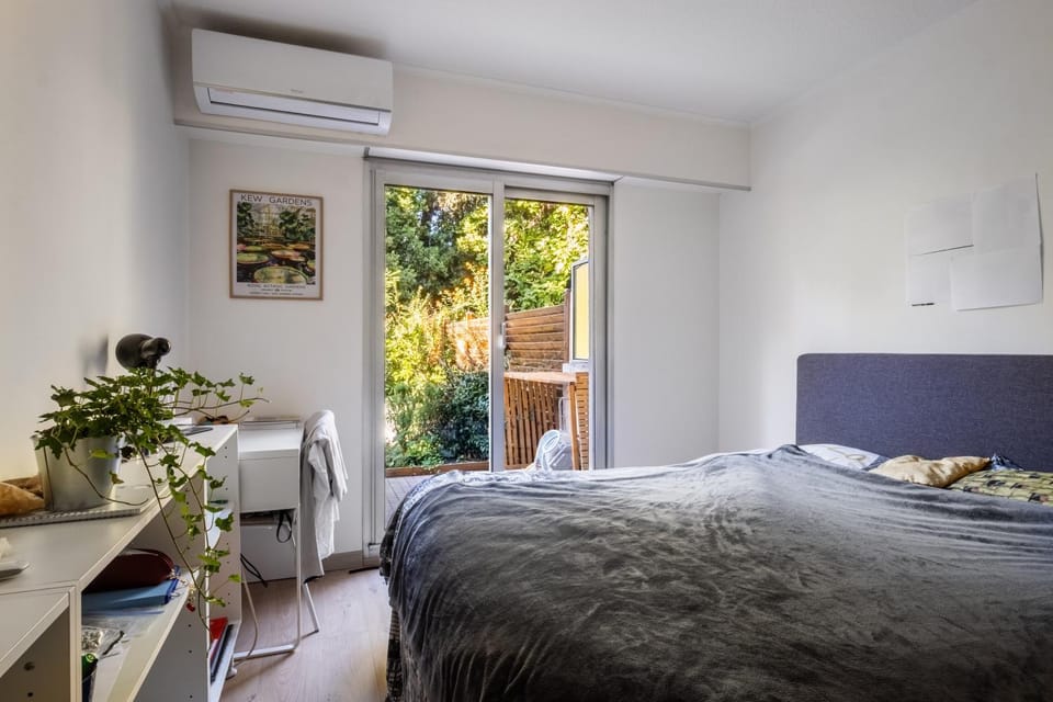 Living room, Bedroom