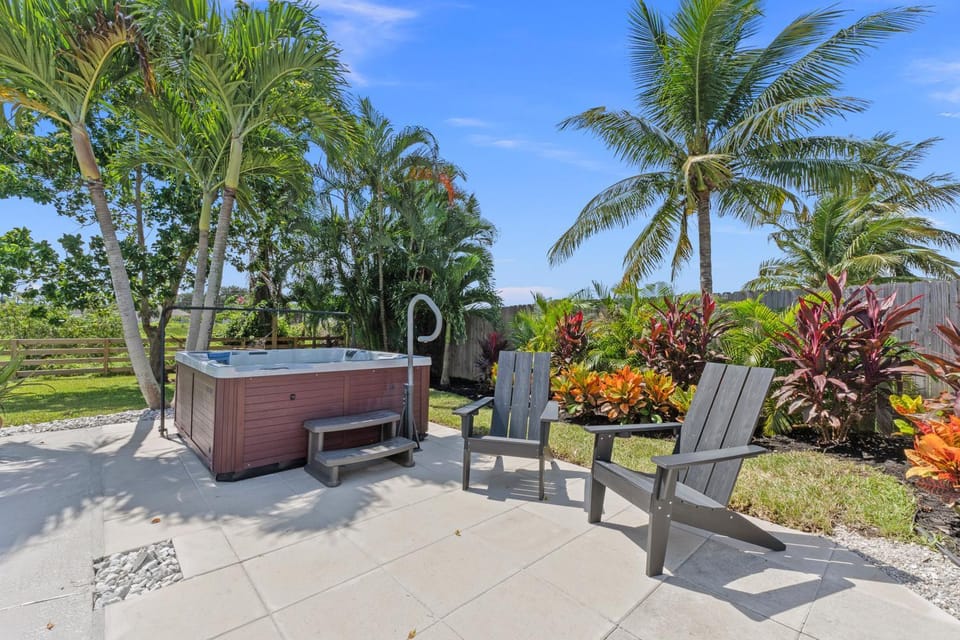 Patio, Garden, Hot Tub