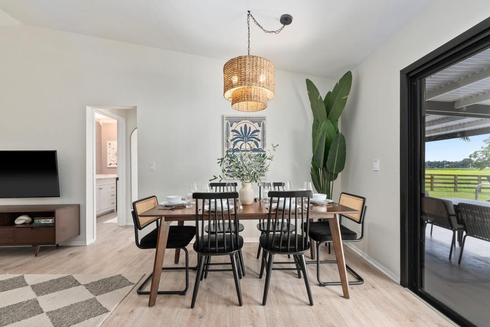 Dining area, Dinner