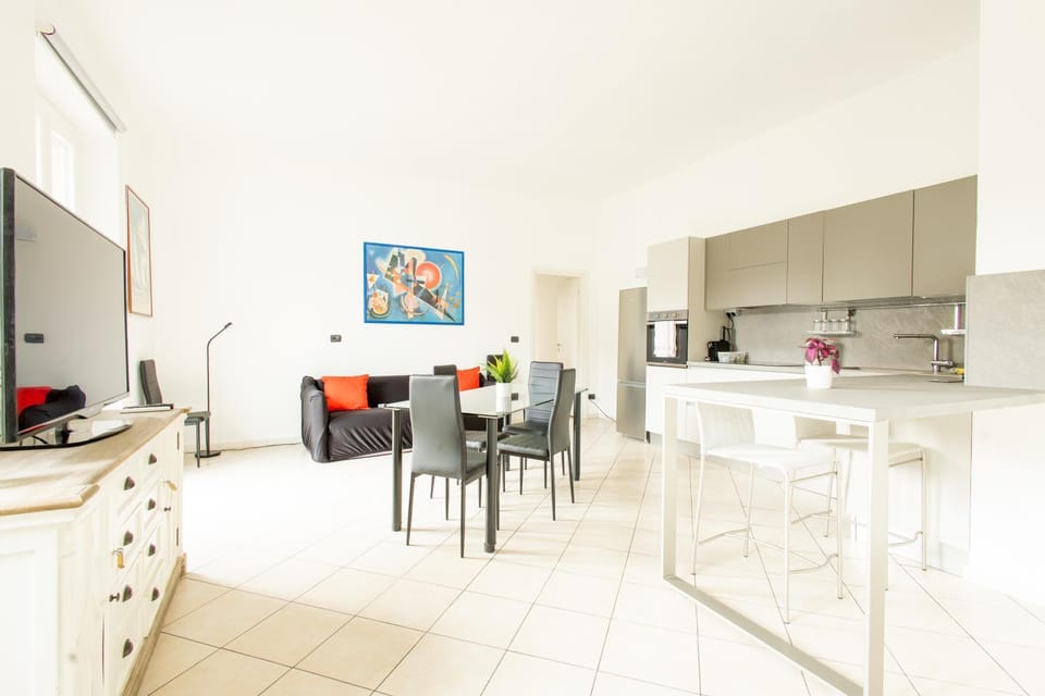 Kitchen or kitchenette, Living room, Dining area, oven, stove