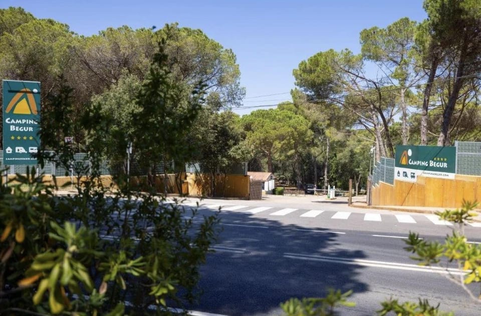 Camping Begur - De Luxe Safaritent House in Baix Empordà