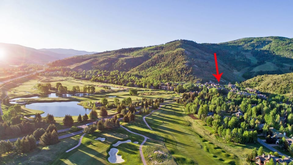 Ski In, Ski Out, Luxury Penthouse, Arrowhead A500, Top Floor Views Apartment in Edwards