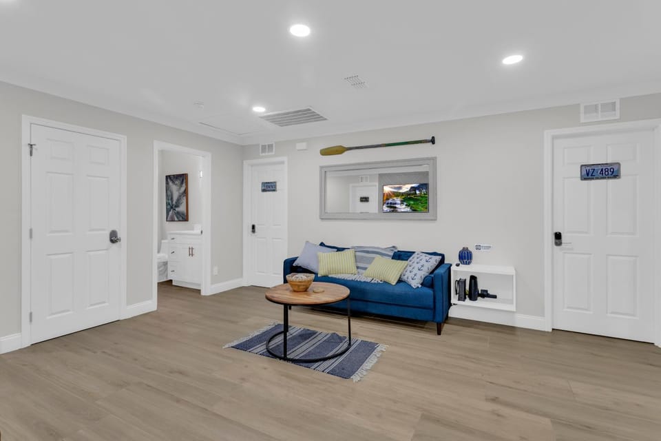 roomstr New Mexico Suite 1 Bedroom in South Tampa with Private Full Bathroom & FREE COFFEE Bed and Breakfast in Tampa