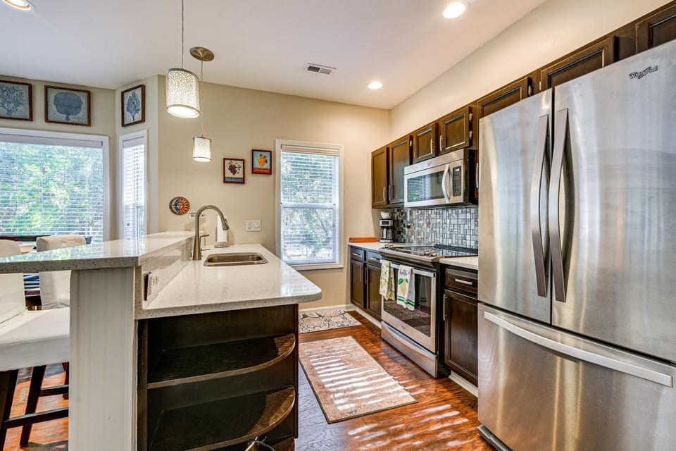 Fairway Views! Resort-Style Condo in Sunset Beach House in Sunset Beach