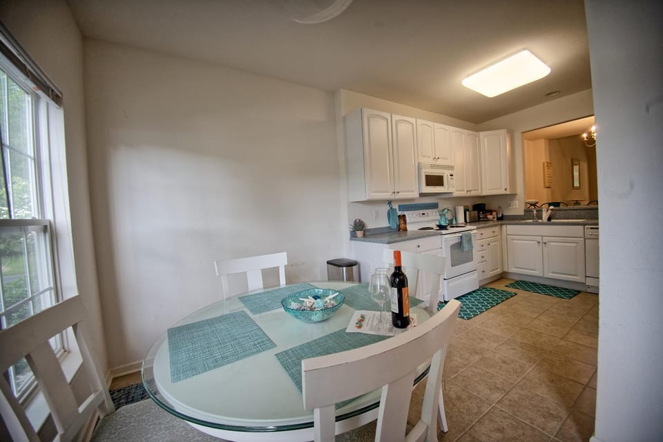 ⛱ Quiet 3 Bed Twinhome just 3 miles from Beach! ⛱ Villa in Millville