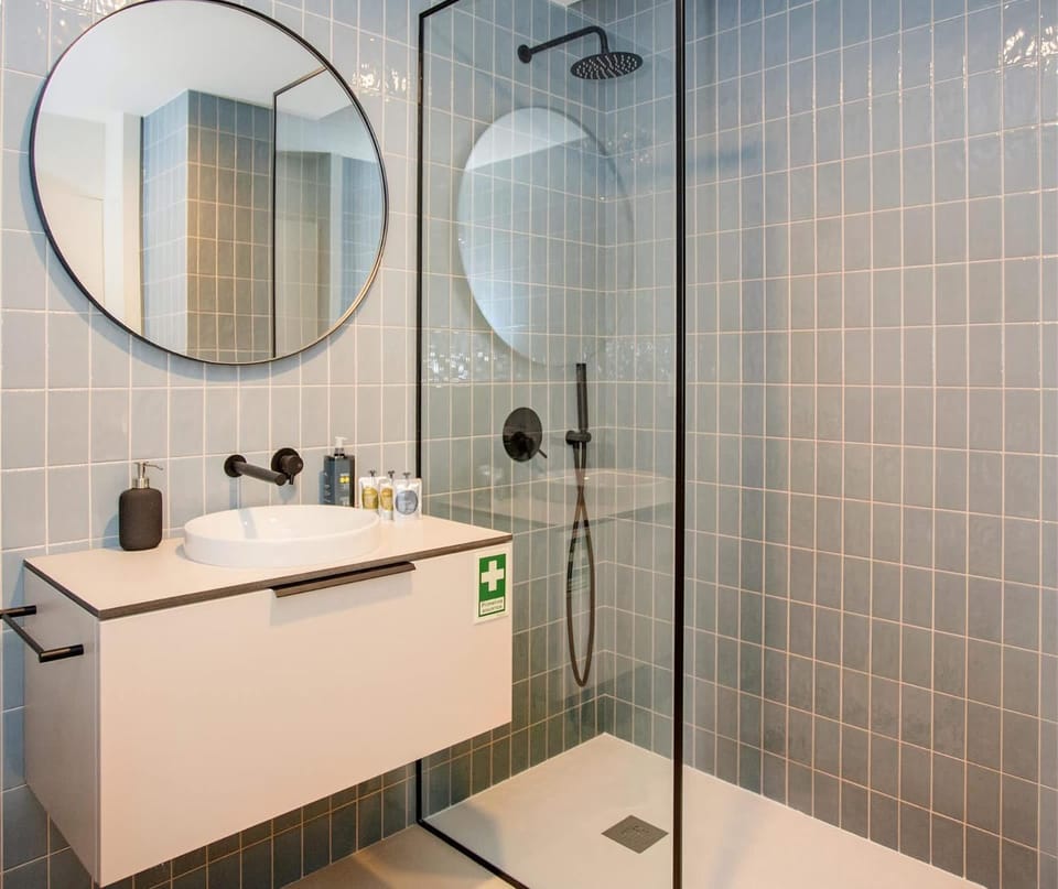 Liiiving in Porto - Campus Blue Studio Apartment in Porto