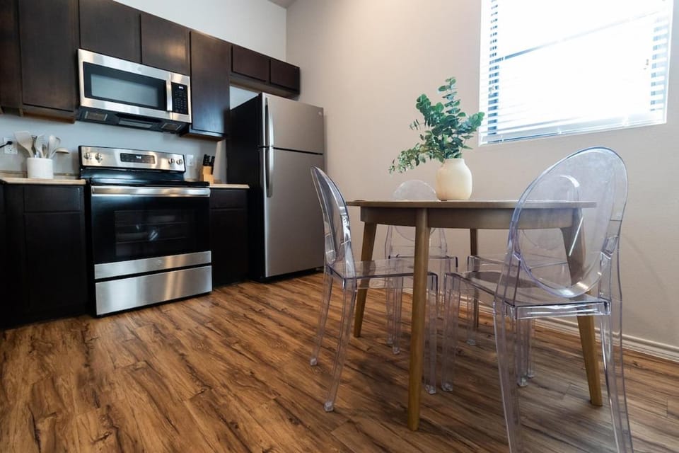 Luxury Apartment Home Apartment in Mission