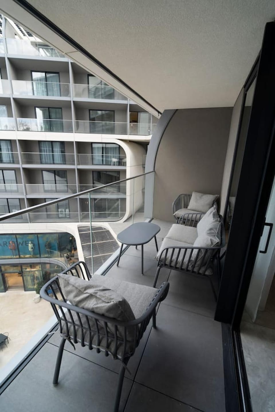 Mercury Suite by Zaha Hadid Including Pool Access Apartment in Saint Julians
