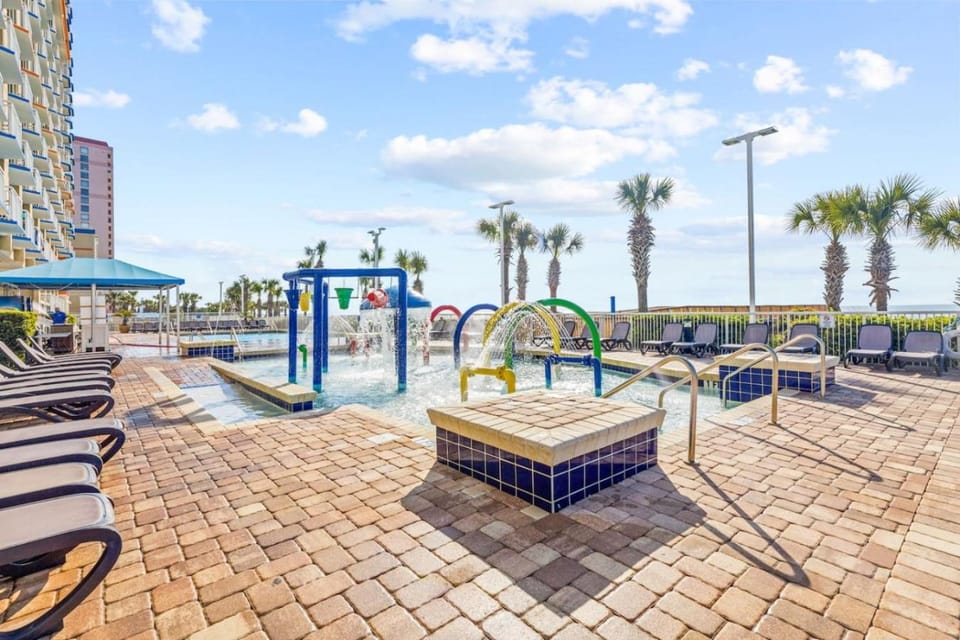 FUN All Year Long Dunes Village Resort Amazing Amenities, Spacious condo House in Myrtle Beach