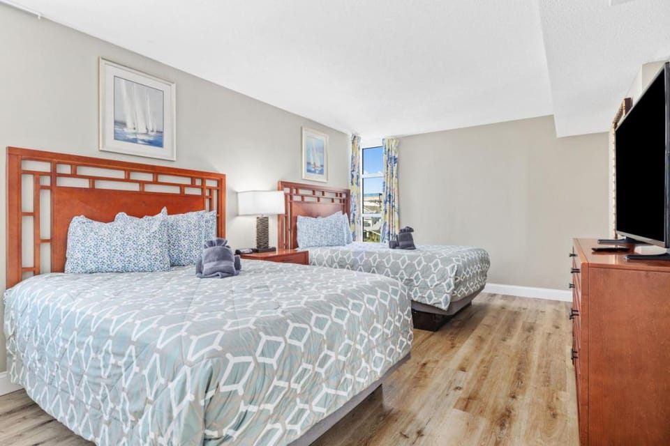 FUN All Year Long Dunes Village Resort Amazing Amenities, Spacious condo House in Myrtle Beach