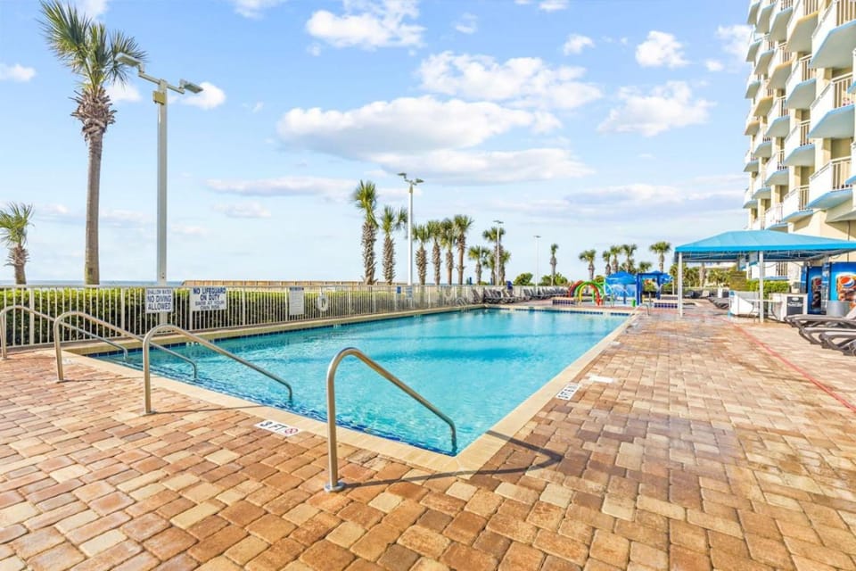 FUN All Year Long Dunes Village Resort Amazing Amenities, Spacious condo House in Myrtle Beach
