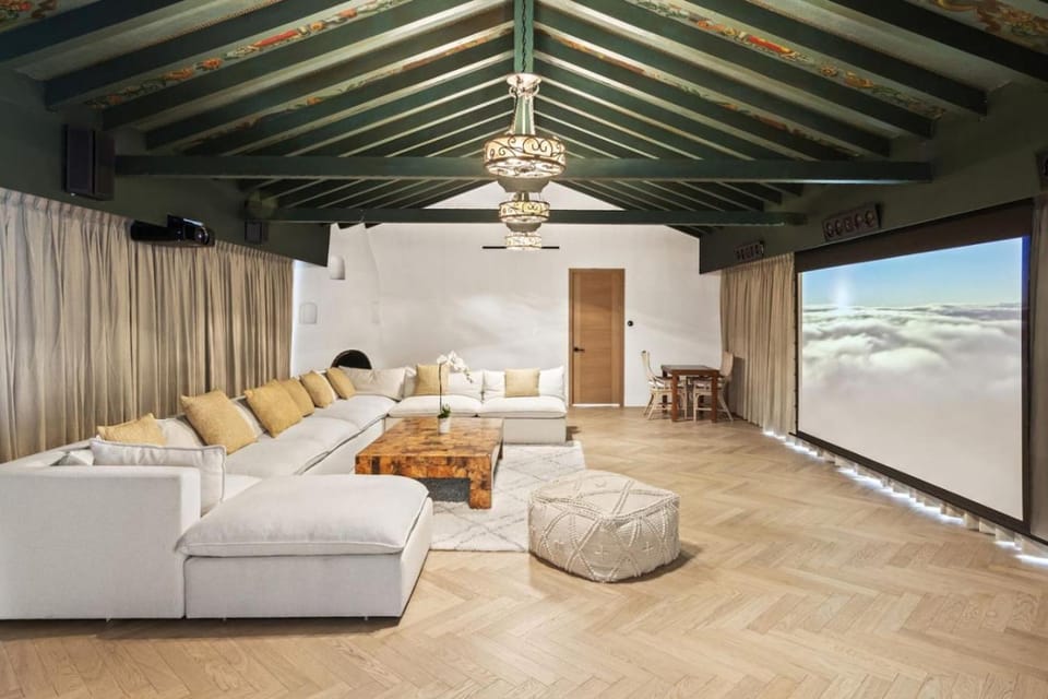 One of Kind Ultra Luxury Beverly Hills Estate House in Beverly Hills