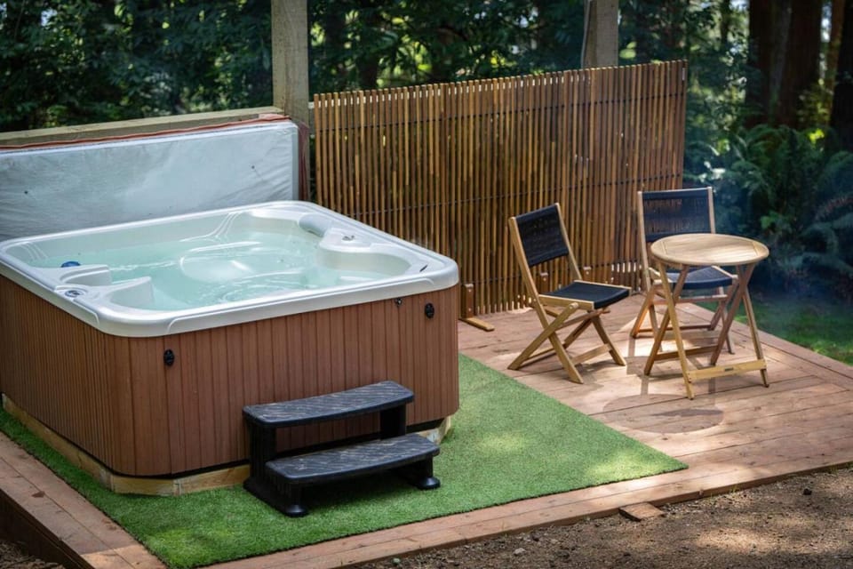 Day, Natural landscape, Hot Tub