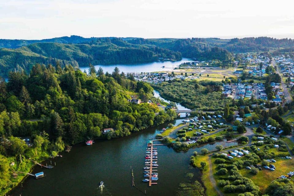 Nearby landmark, Natural landscape, Bird's eye view, Lake view