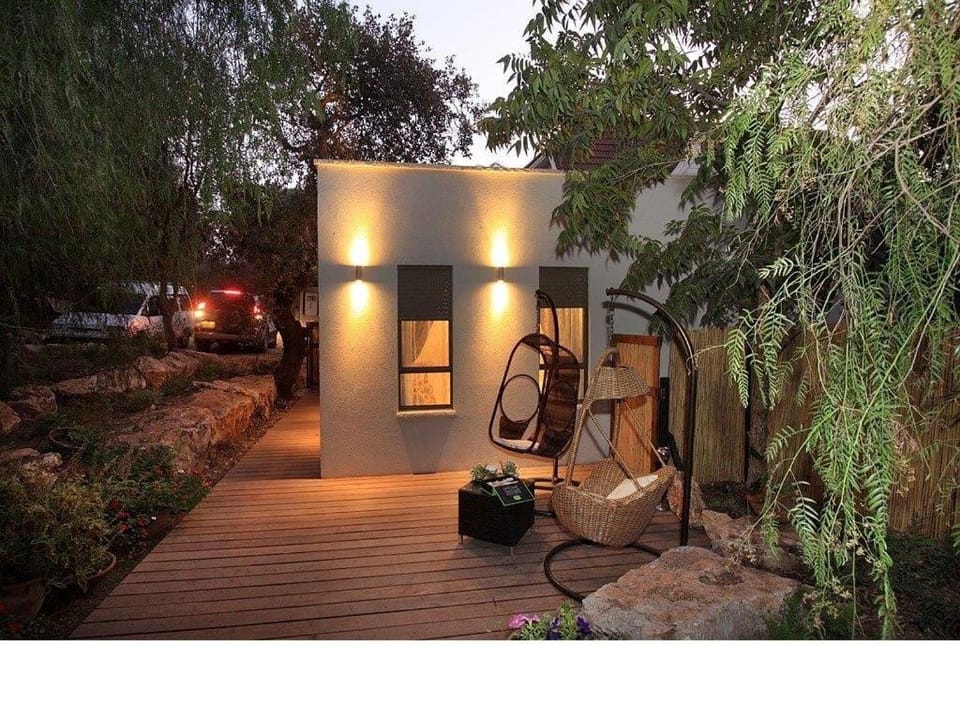 Property building, Spring, Summer, Garden, Balcony/Terrace, Autumn, On site, Time of day