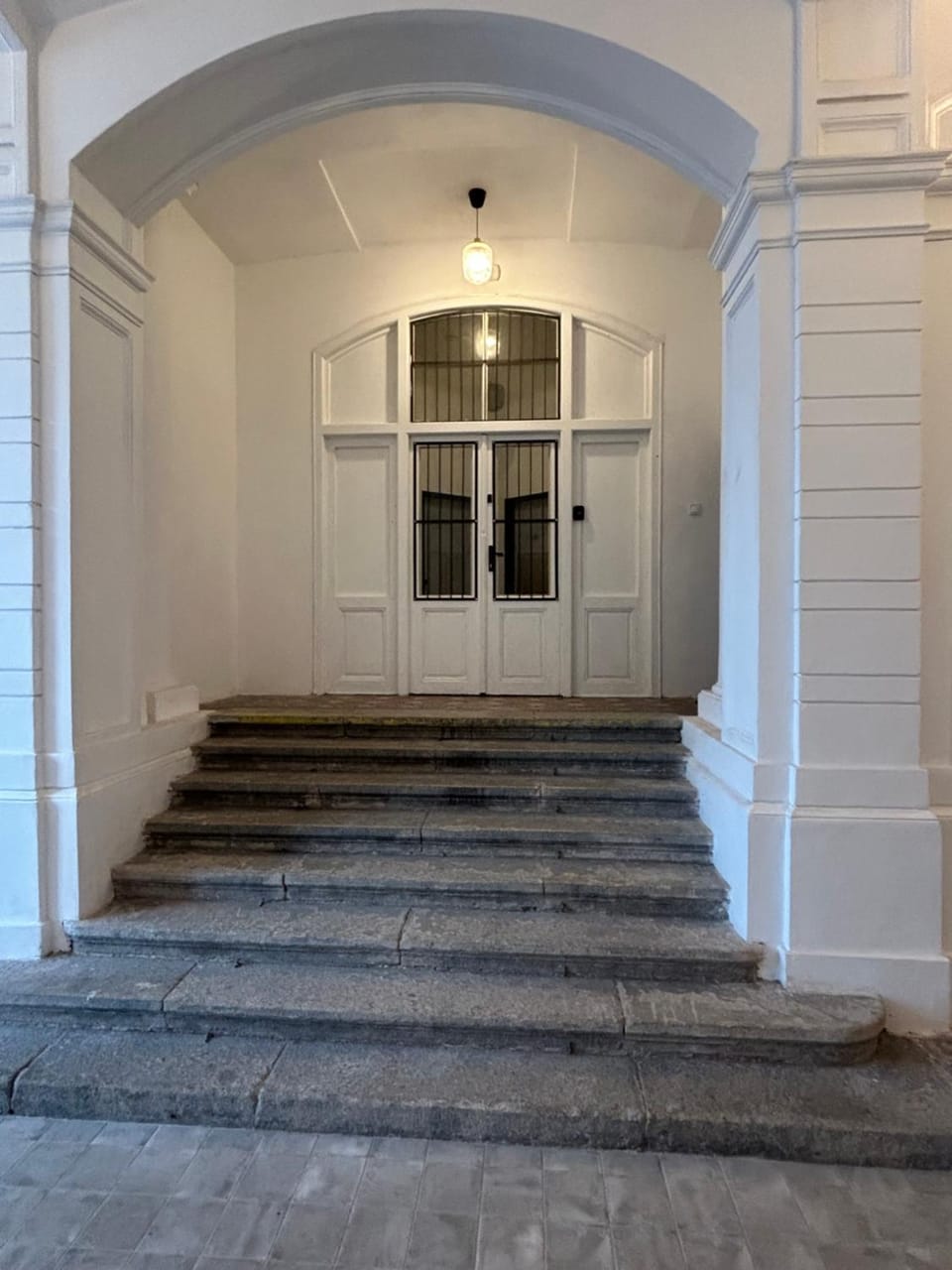 Facade/entrance