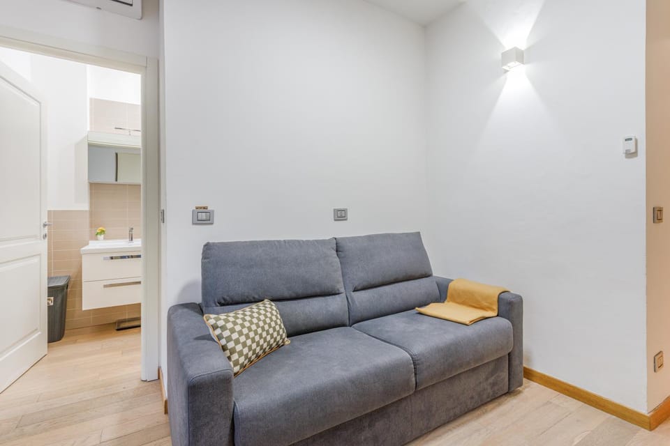Kitchen or kitchenette, Living room, Seating area