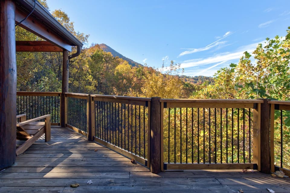 Bears Haven Lodge House in Sevier County