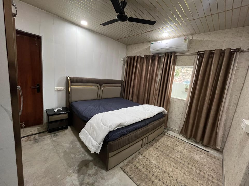 Jungle House 1 -71 BNB Bed and Breakfast in New Delhi