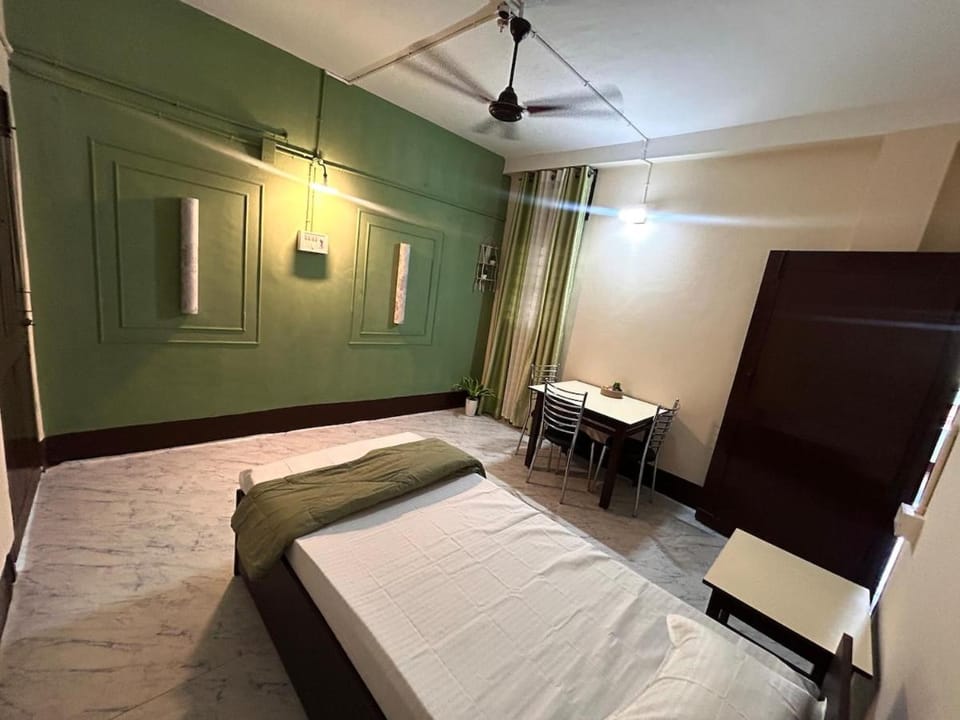 Varna's Cosy Stay Apartment in Bangladesh