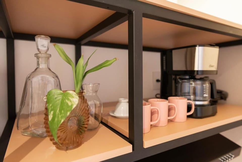 Coffee/tea facilities