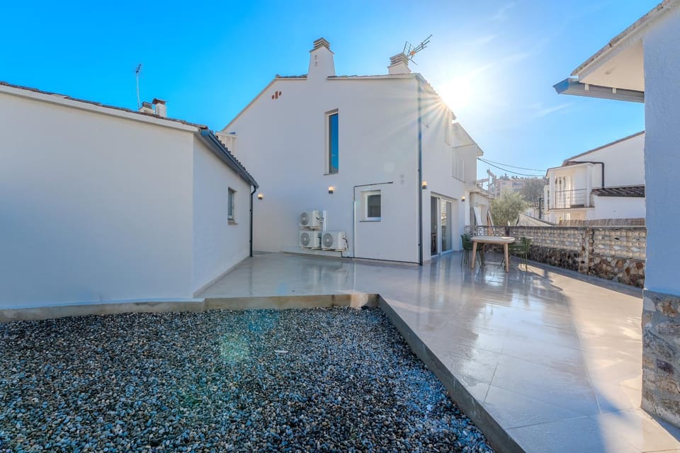 Garden, Solarium, Balcony/Terrace