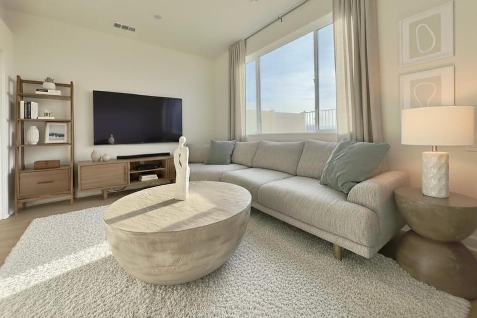 4 Bed Large House in San Diego Amazing Amenities Villa in Chula Vista