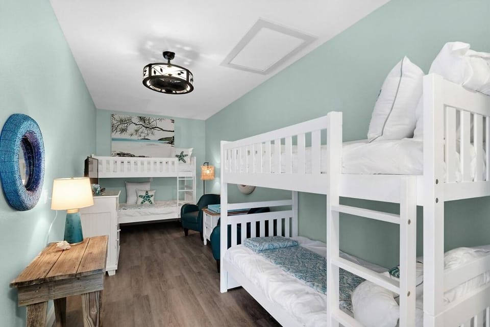 Epic! Ocean views! Sleeps 20! Pool! Golf cart! House in Destin