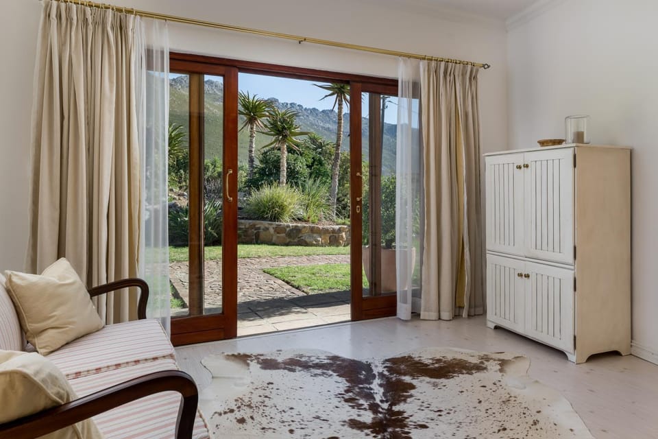 Seating area, Garden view