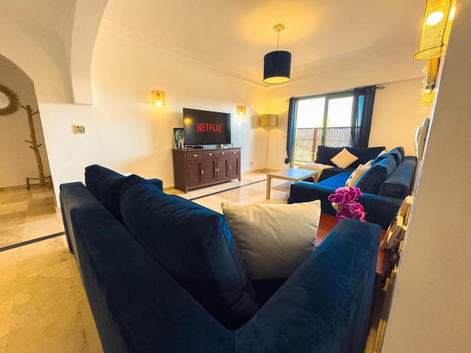 Gueliz 2-BR Apt Pool, Close to Majorelle Garden Apartment in Marrakesh