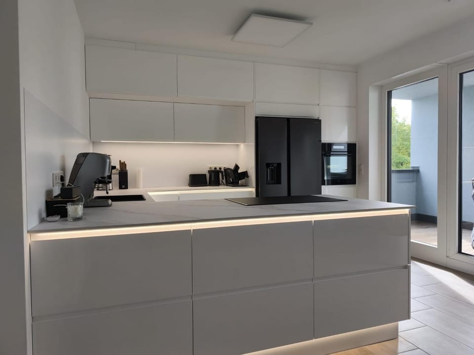 Coffee/tea facilities, Kitchen or kitchenette, oven, toaster