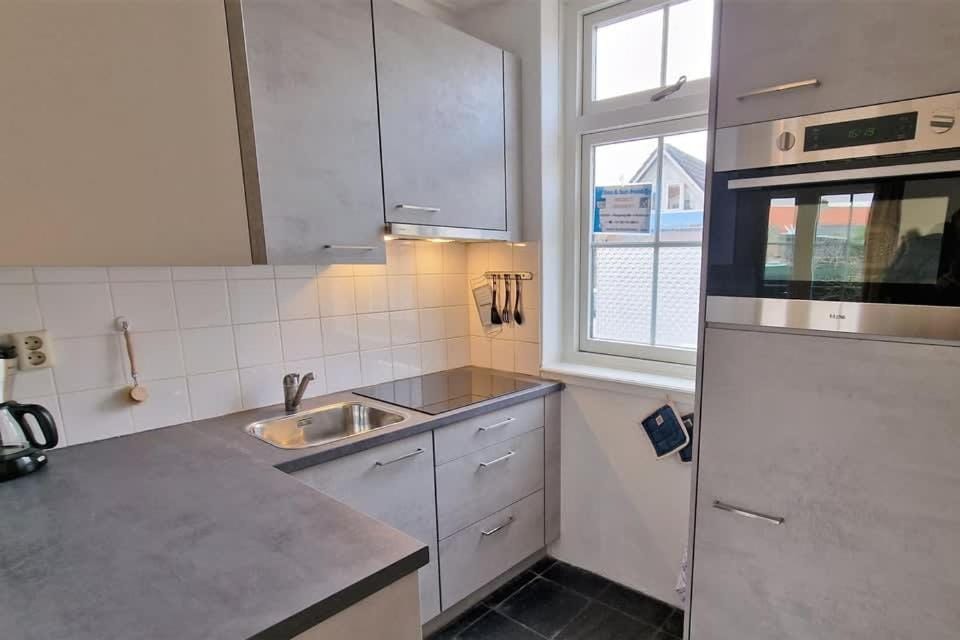 Hello Zeeland - Westweg 9B House in Domburg