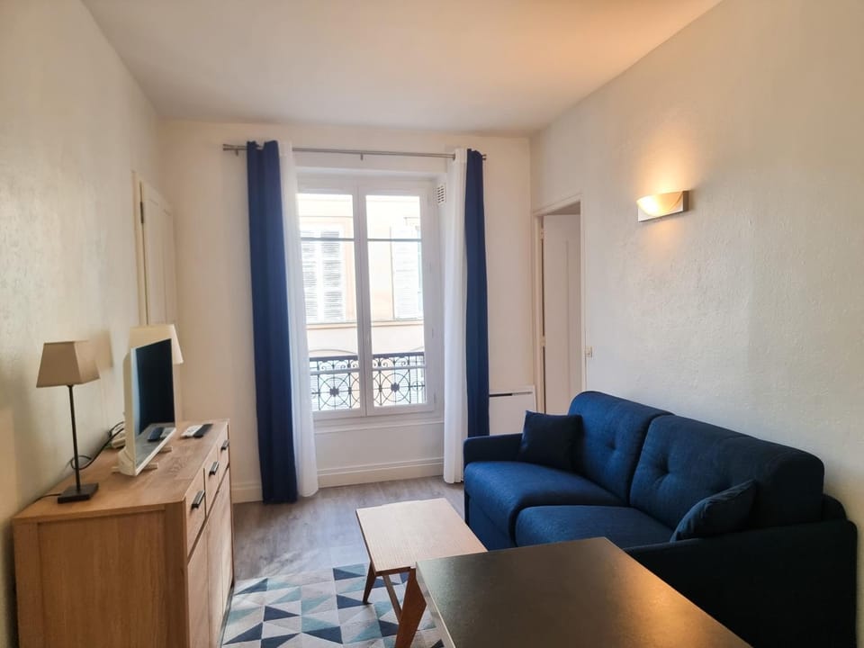 TV and multimedia, Living room, heating, internet